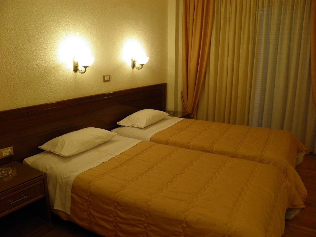 Hotel Meletiou Thebes Oda fotoğraf
